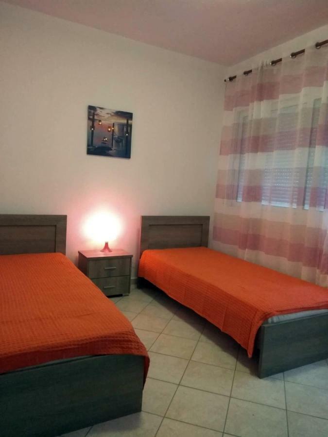 Roses Rt Apartments Skioni I Nea Skioni Exterior photo